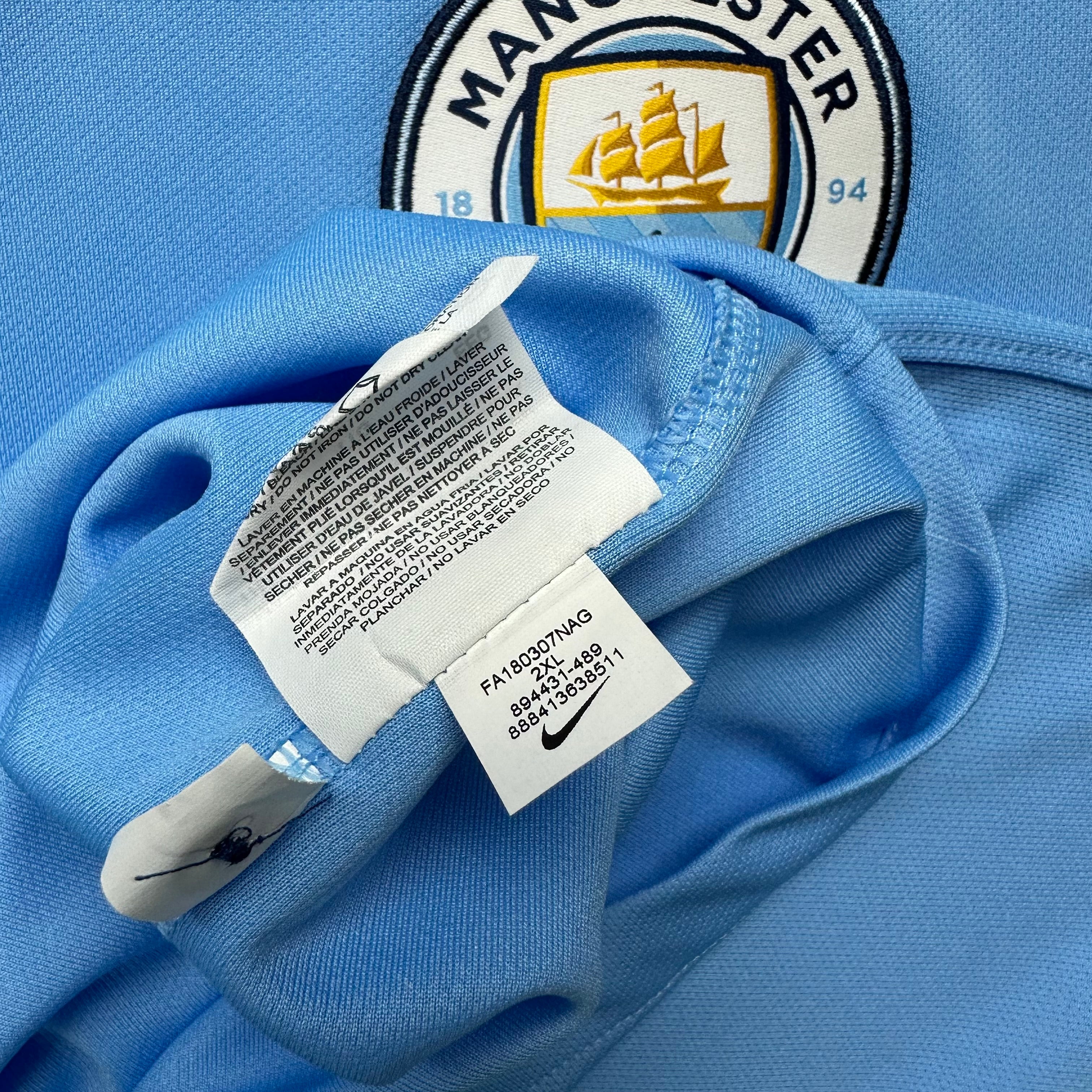 Manchester City 2018-19 Home Shirt (XXL) Aguero #10