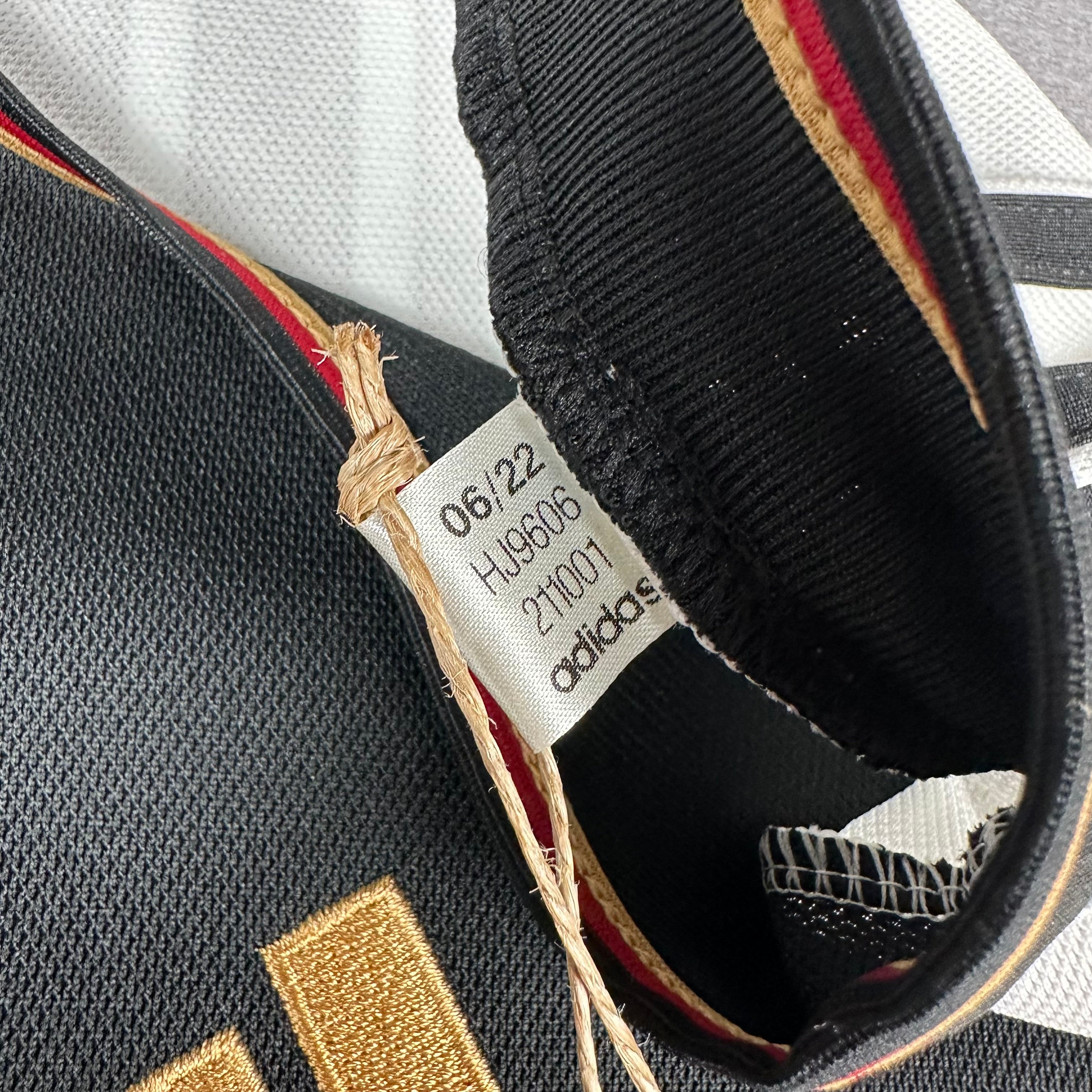 Germany 2022 Home Shirt (XL) Muller #13 *BNWT