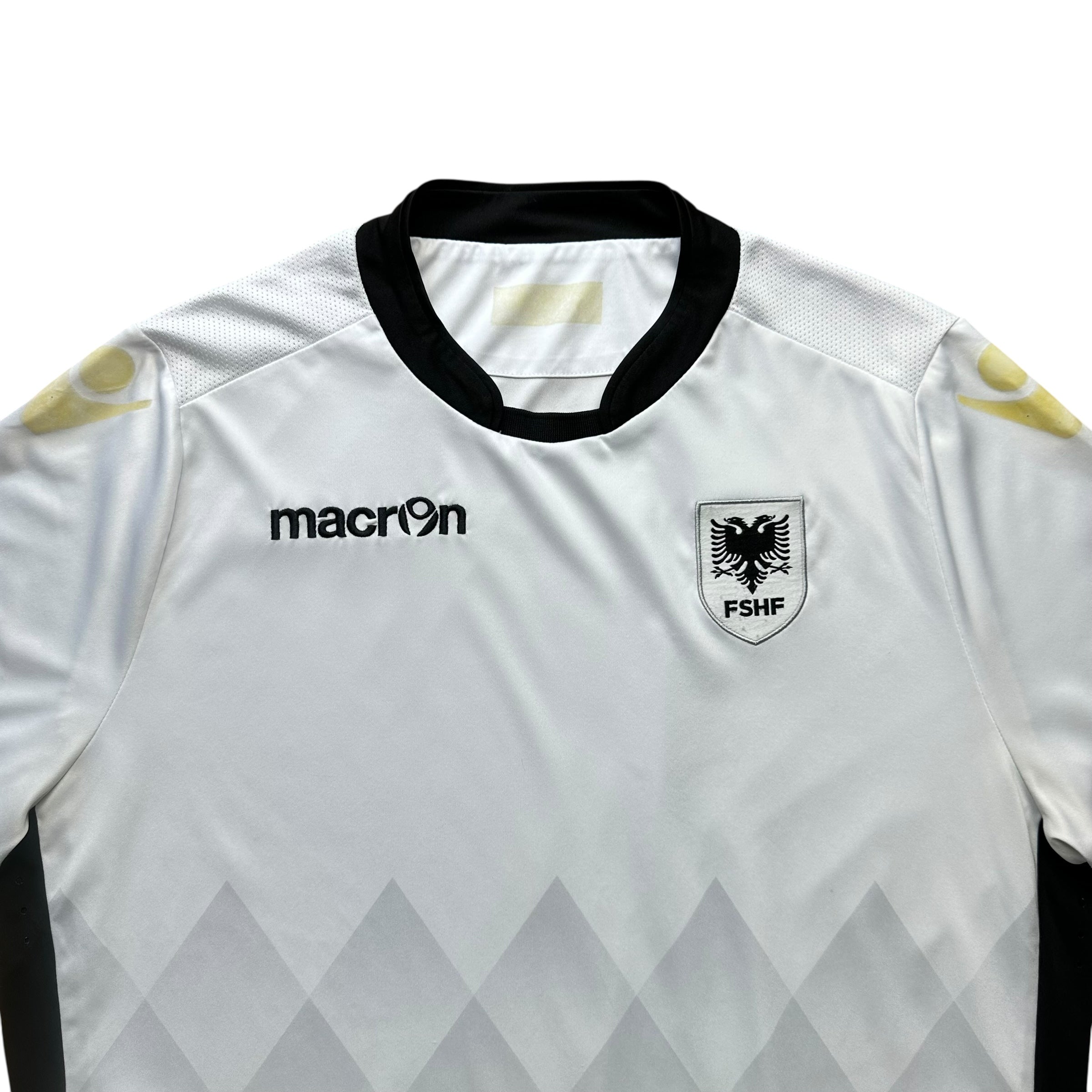 Albania 2017 Away Shirt (M)