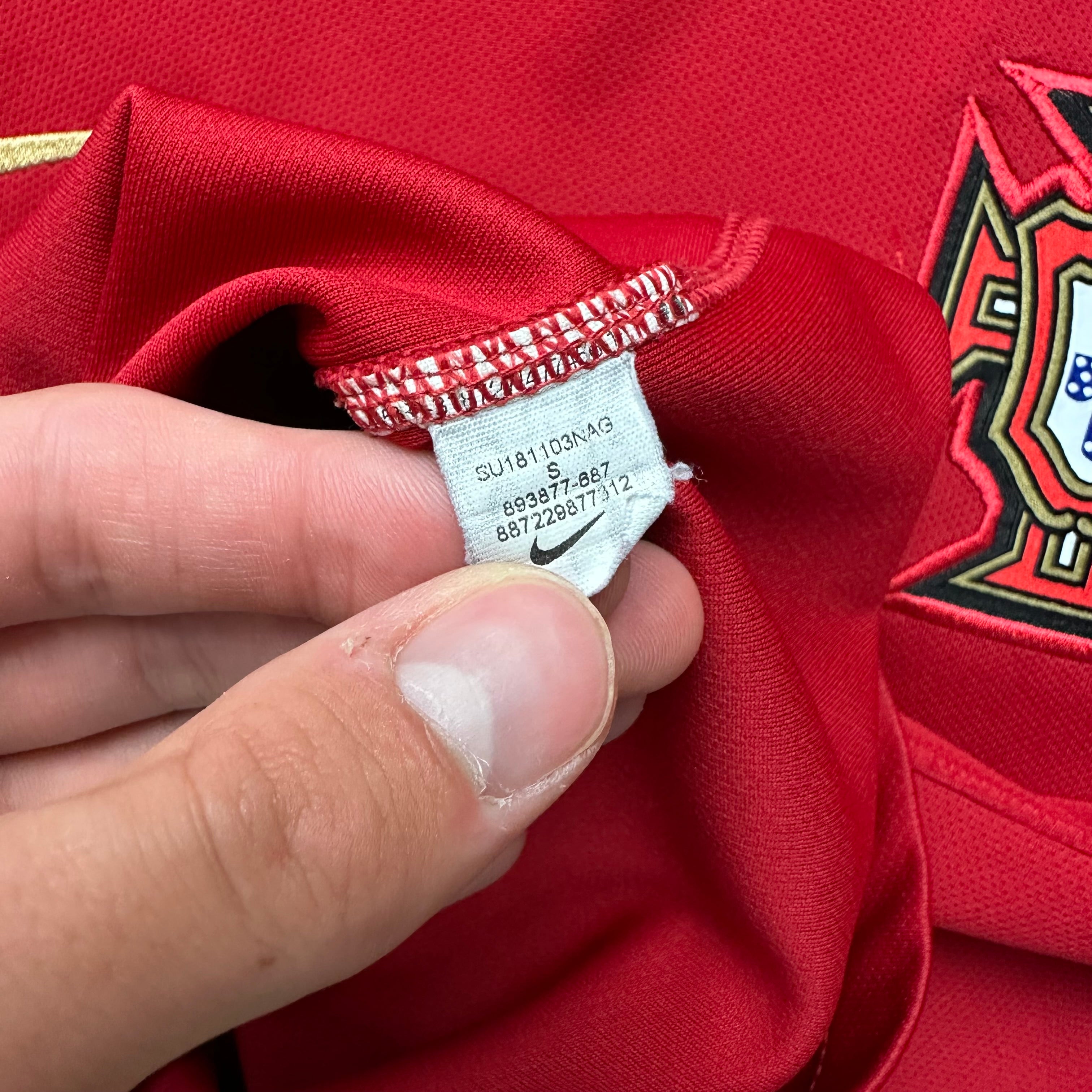 Portugal 2018 Home Shirt (S) Ronaldo #7