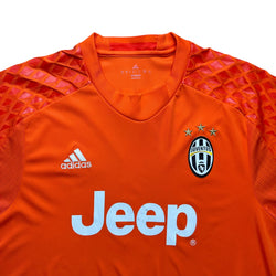 Juventus 2016-17 GK Shirt (L) Buffon #1