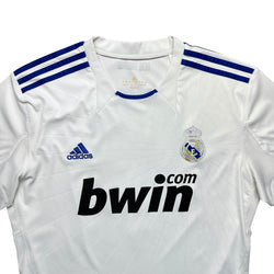 Real Madrid 2010-11 Home Shirt (L) Kaka #8