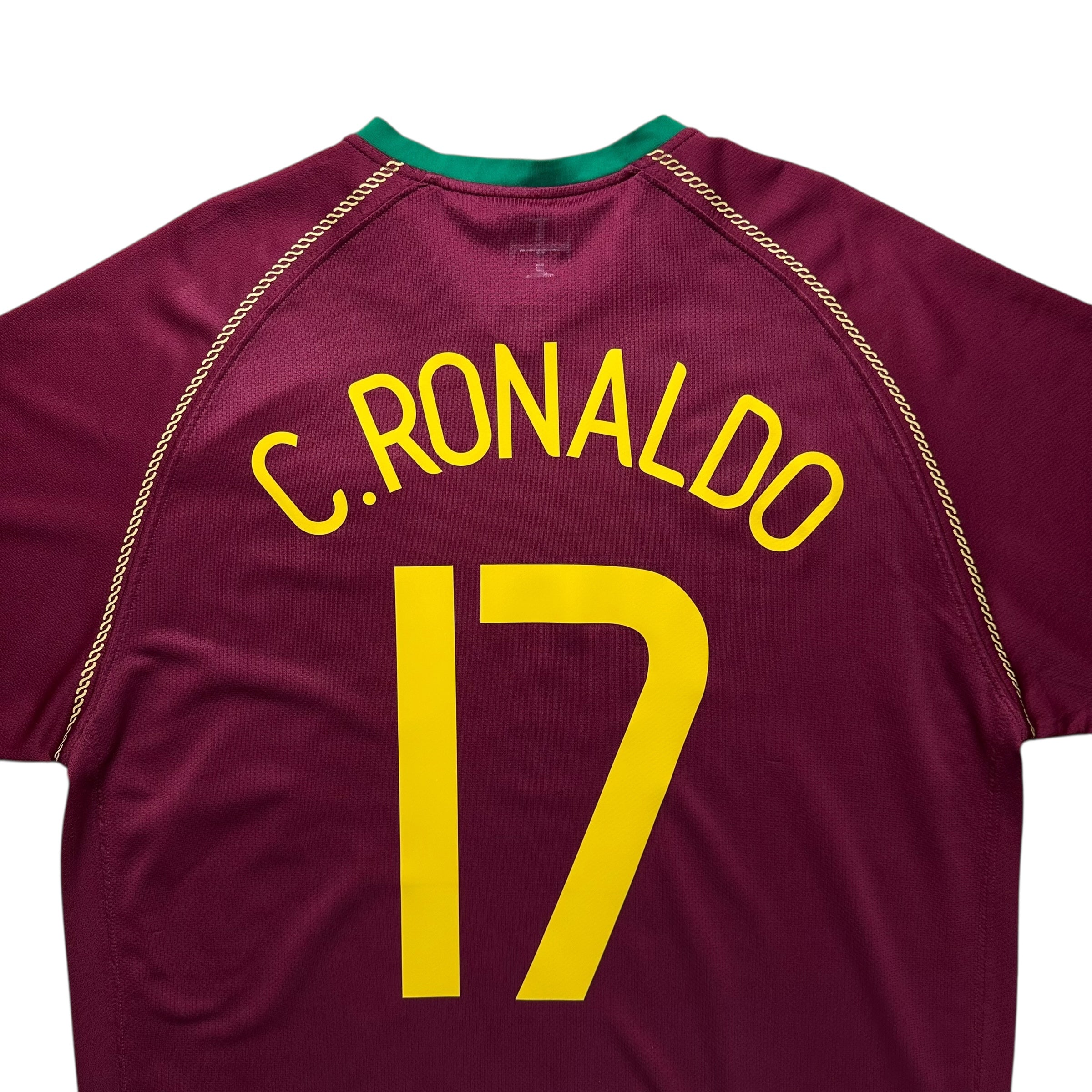 Portugal 2006 Home Shirt (L) C.Ronaldo #17