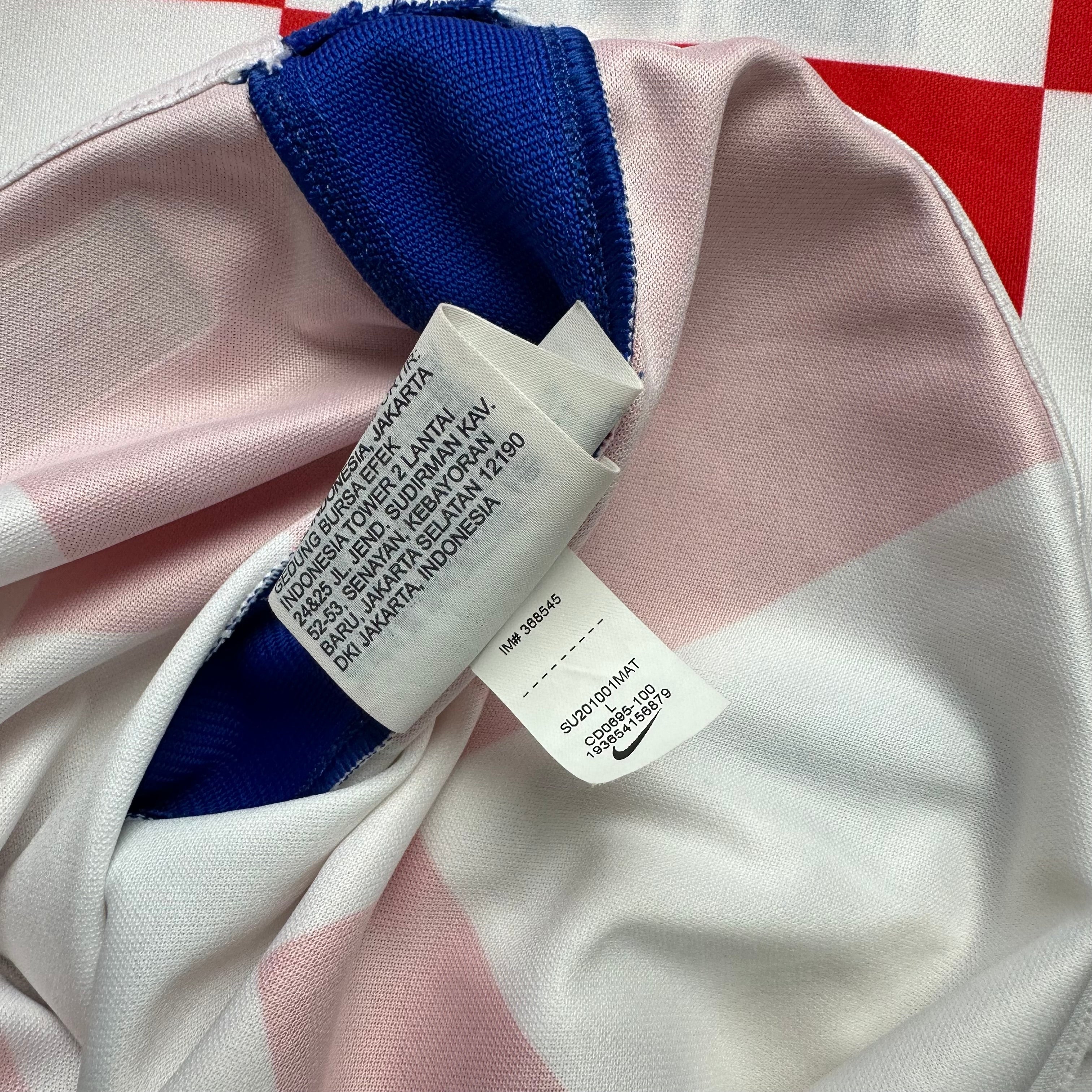 Croatia 2020 Home Shirt (L) Modric #10