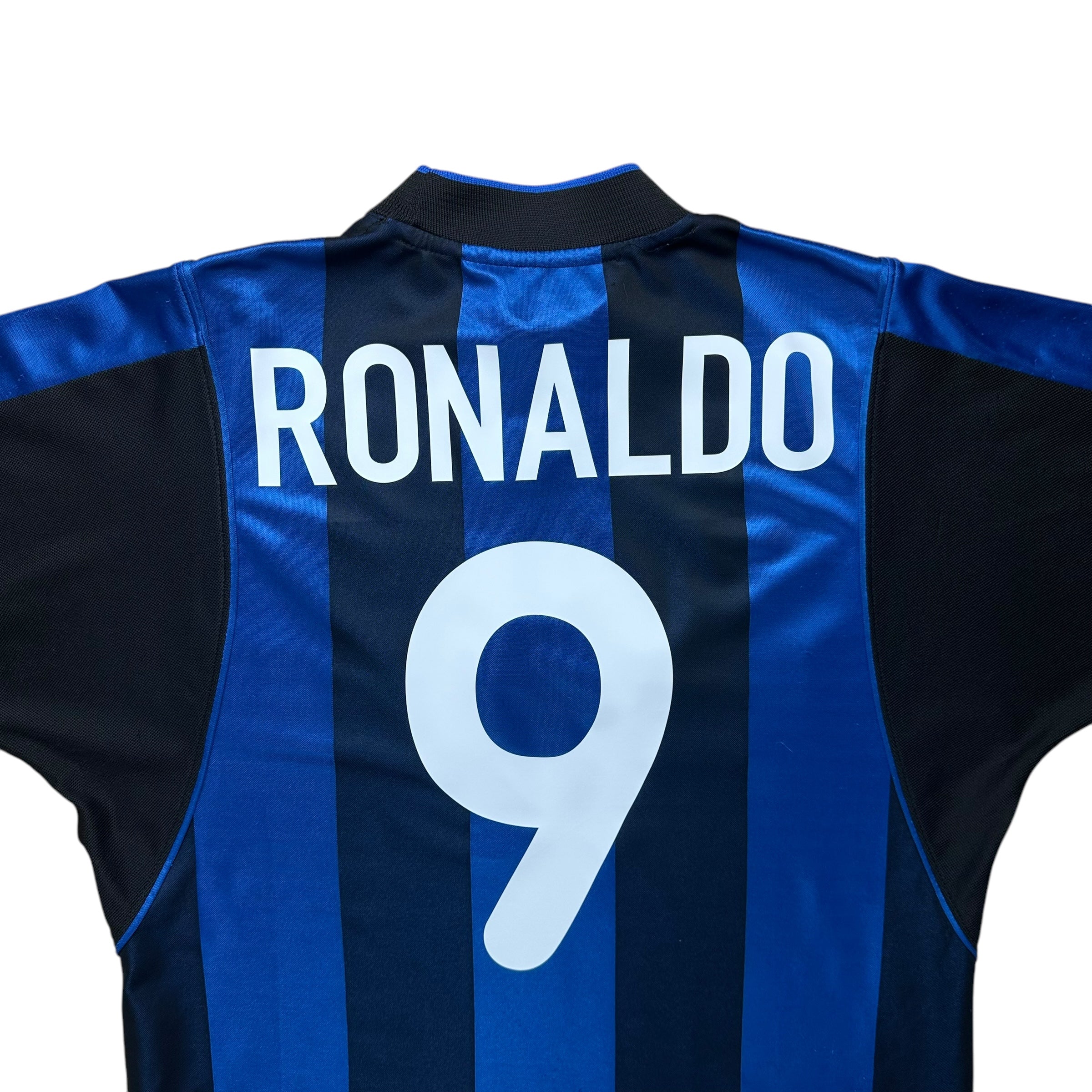 Inter Milan 2000-01 Home Shirt (M) Ronaldo #9