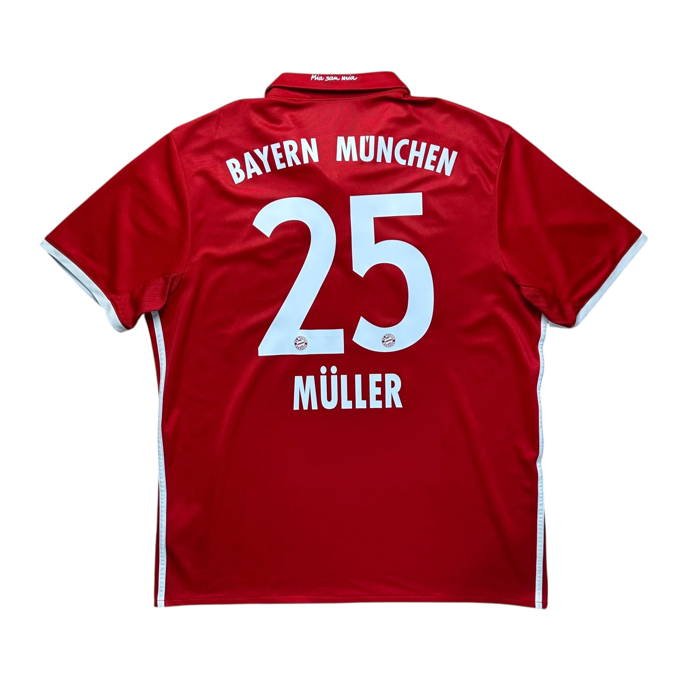 Bayern Munich 2016-17 Home Shirt (XL) Muller #25