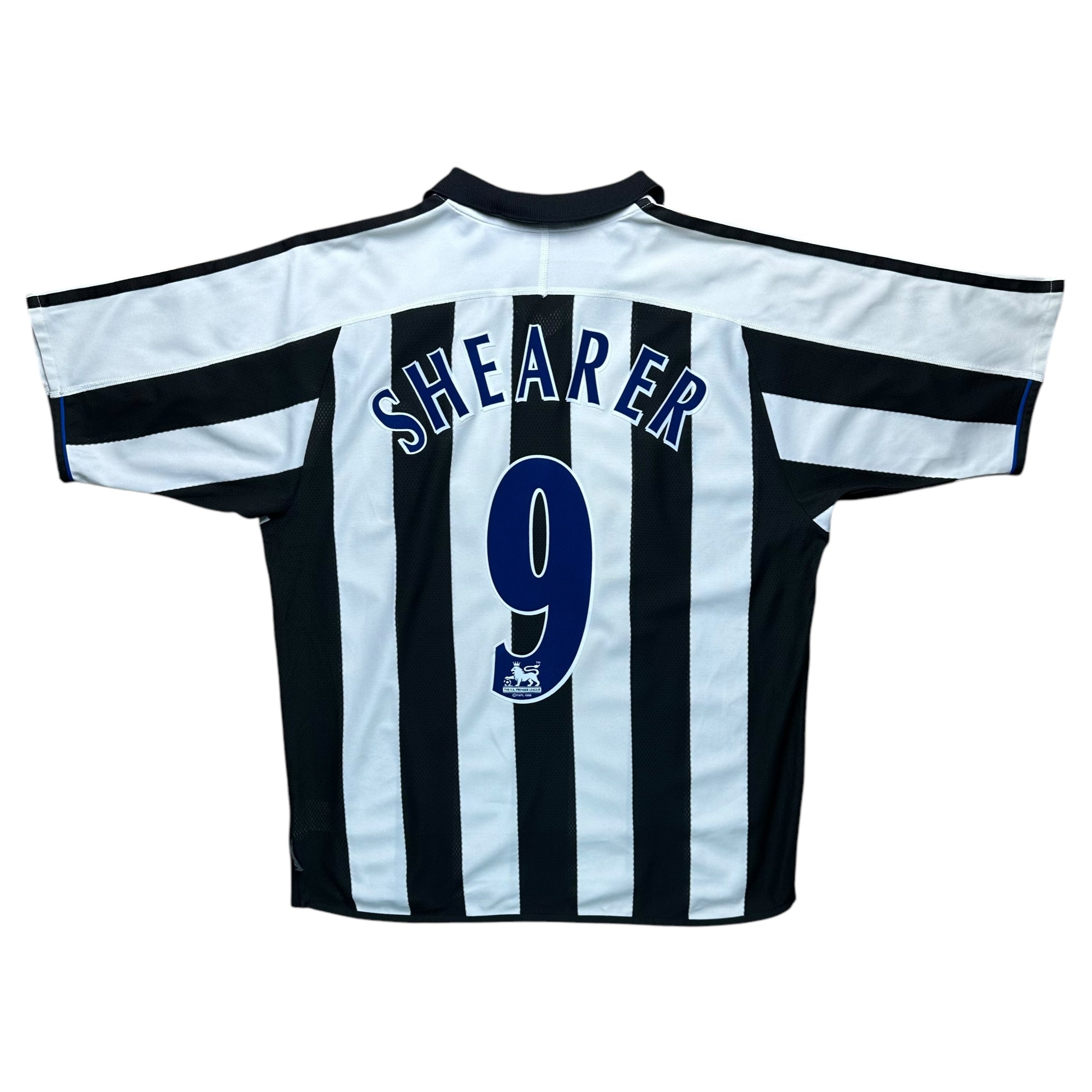 Newcastle 2003-05 Home Shirt (M) Shearer #9