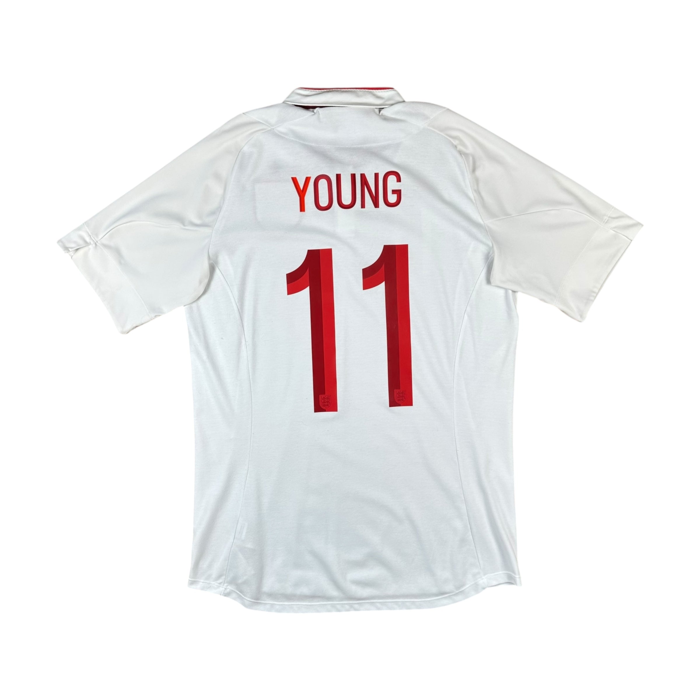England 2012 Home Shirt (M) Young #11