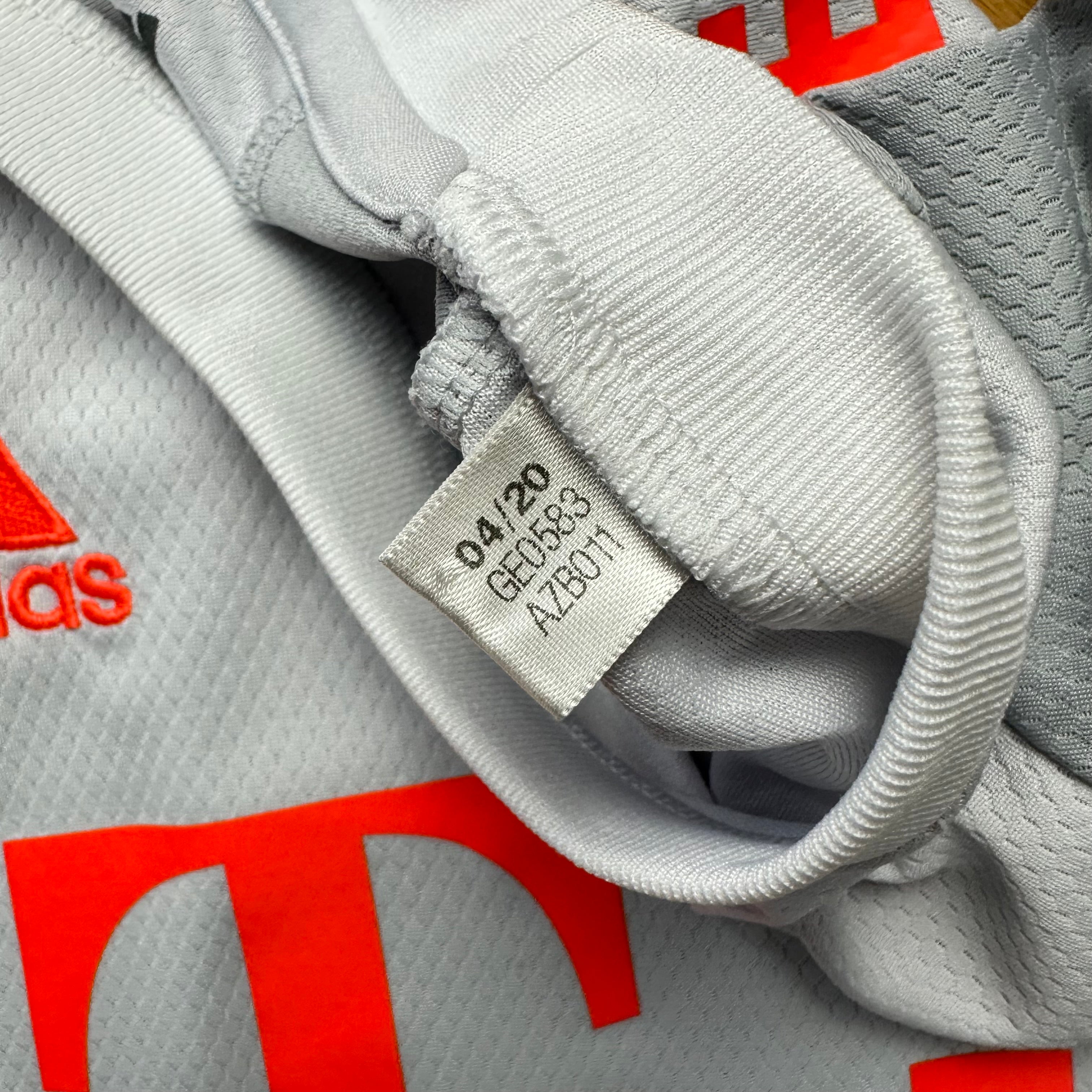 Bayern Munich 2020-21 Away Shirt (M) Lewandowski #9