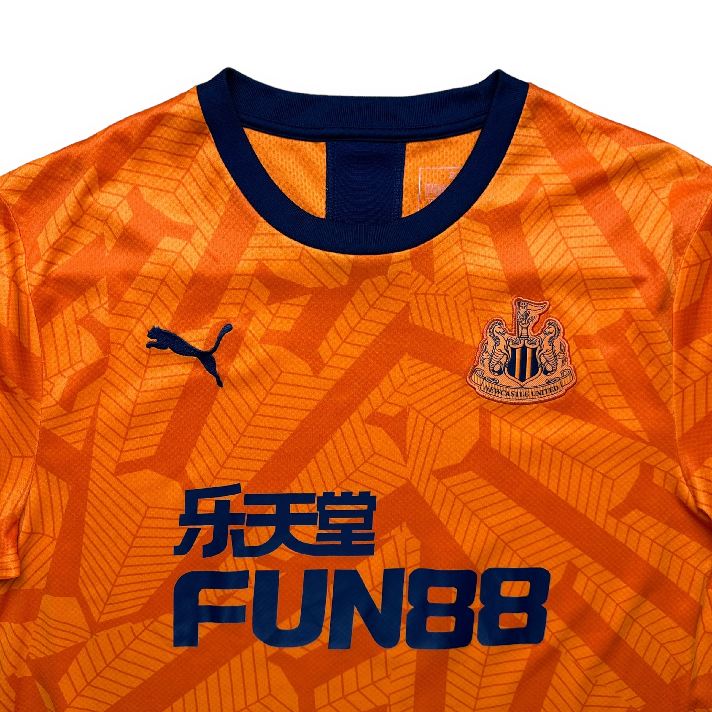 Newcastle 2019-20 Third Shirt (L)