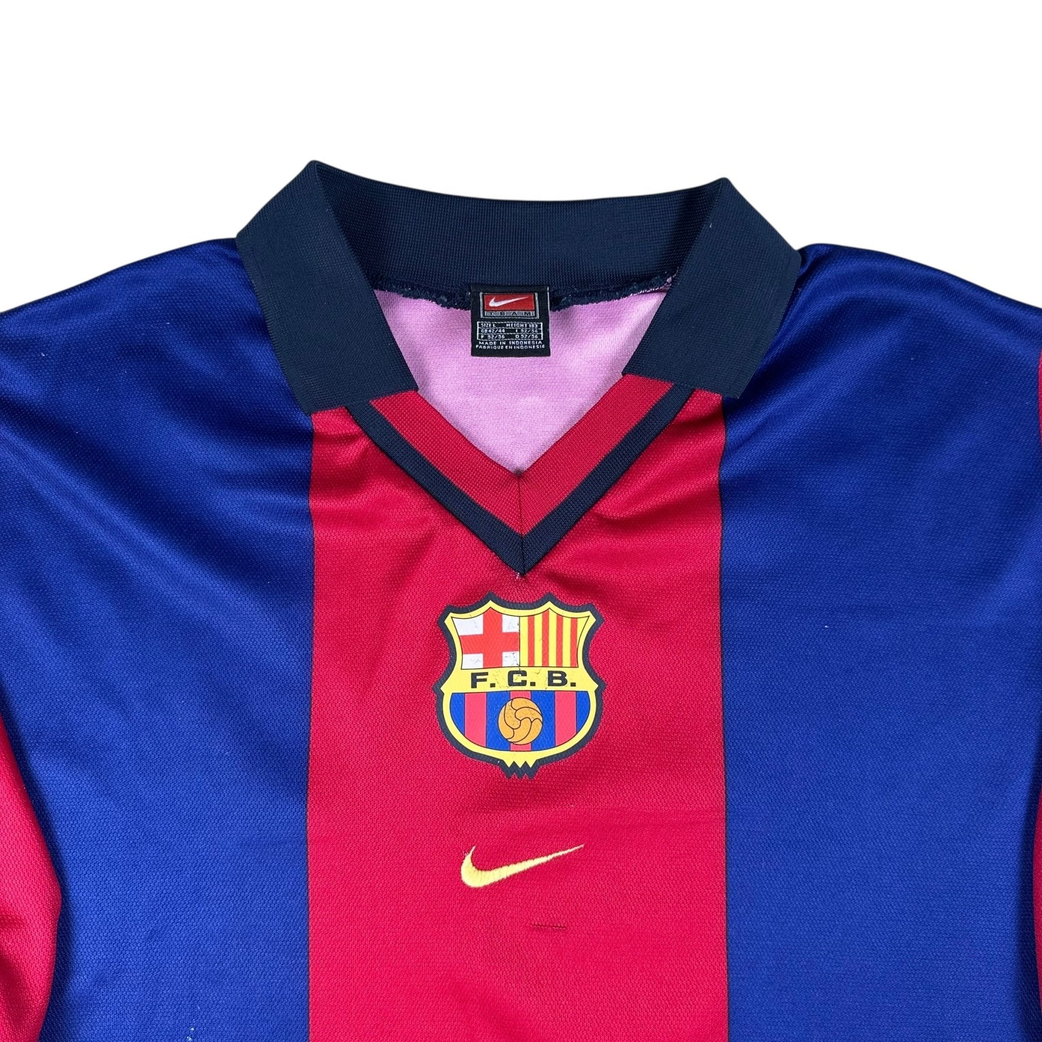 Barcelona 2000-01 Home Shirt (L) Rivaldo 10 - Kitplug