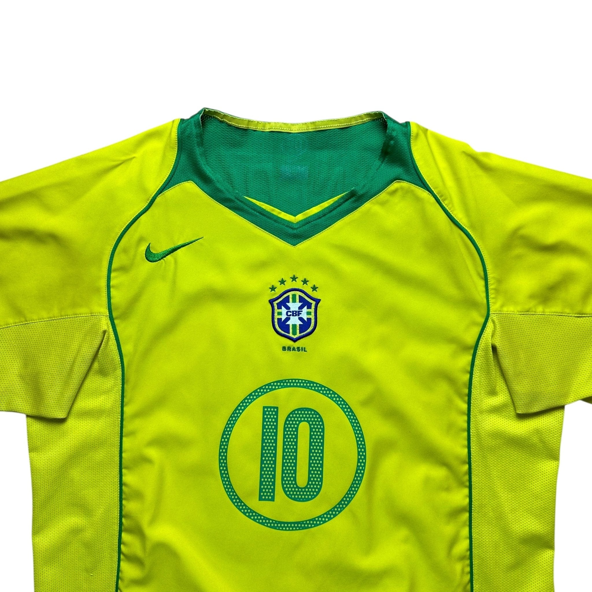 Brazil 2004 Home Shirt (M) Ronaldinho 10 - Kitplug
