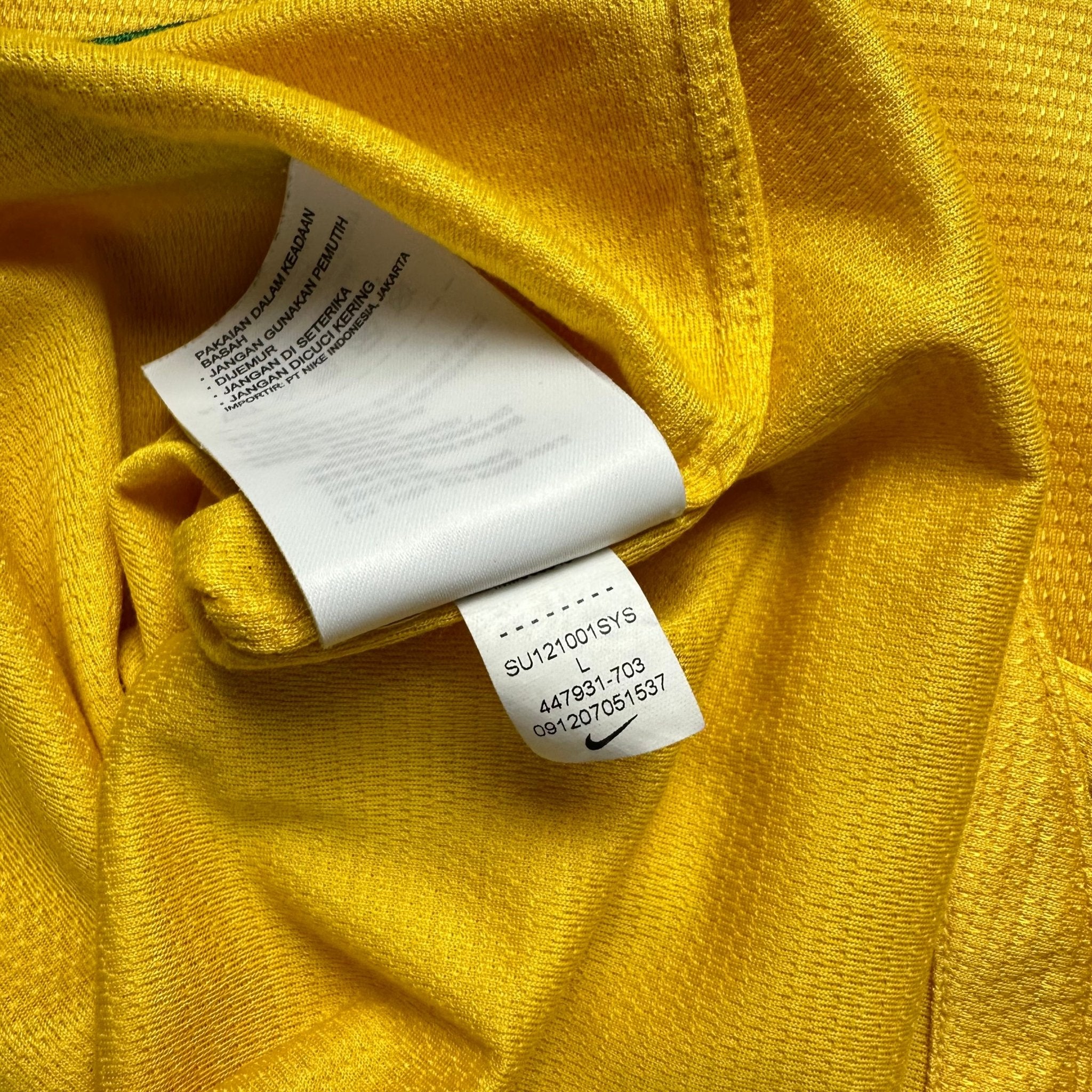 Brazil 2012 Home Shirt (L) Hulk 12 - Kitplug