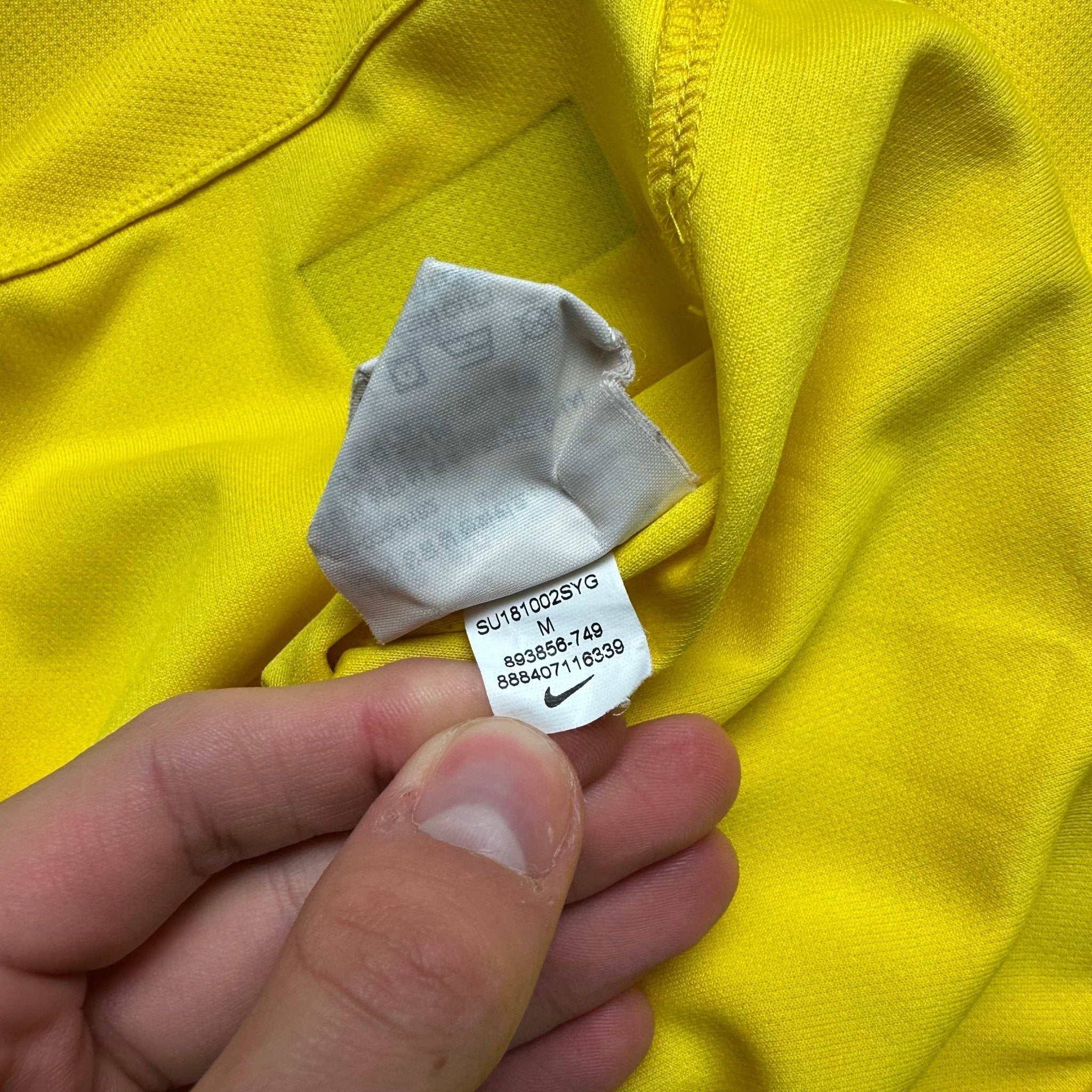 Brazil 2018 Home Shirt (M) T.Silva 2 - Kitplug