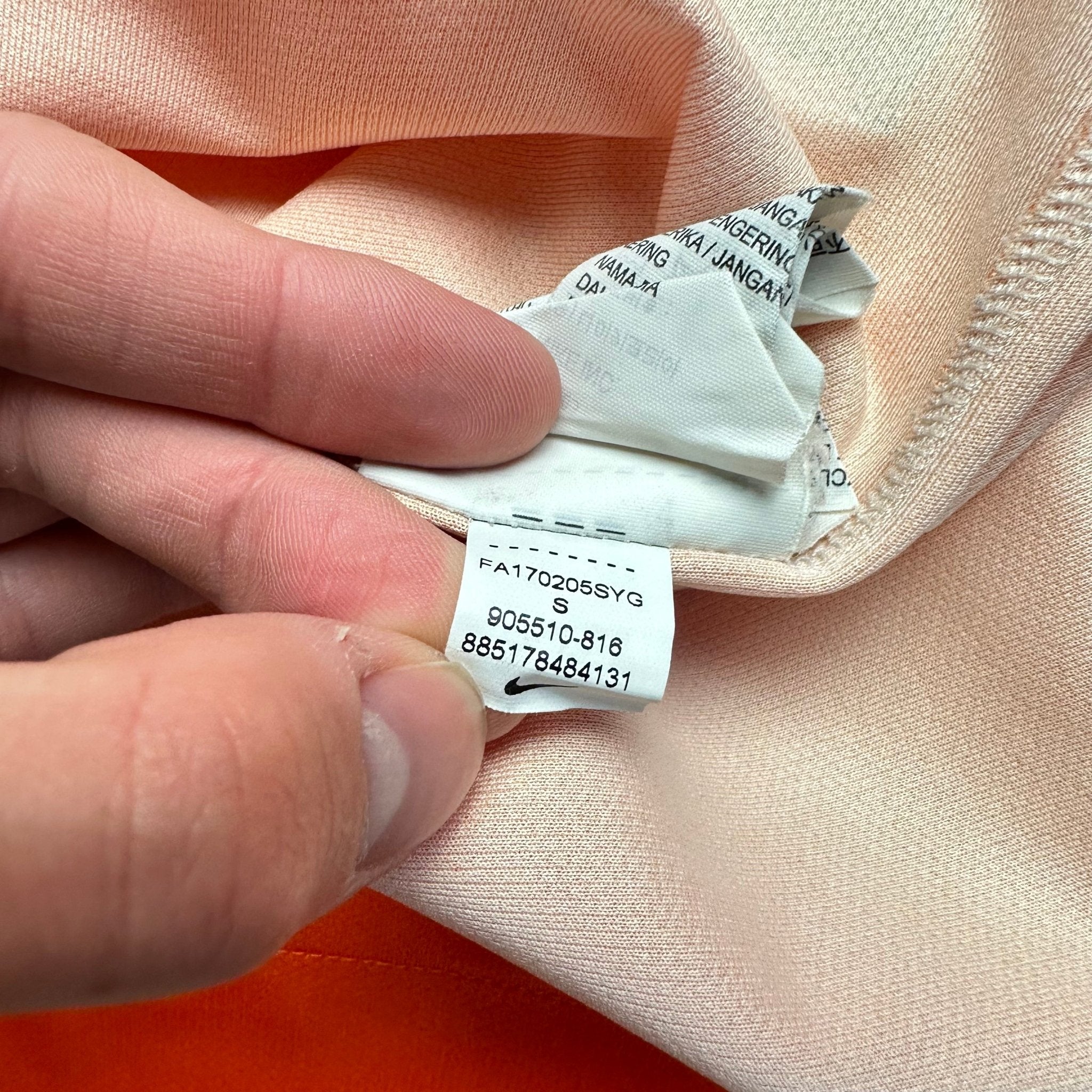 Chelsea 2017 - 18 GK Shirt (S) - Kitplug