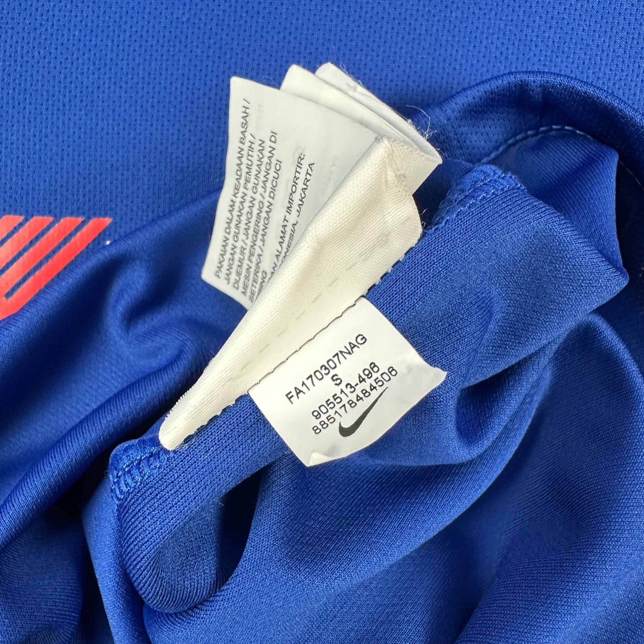 Chelsea 2017-18 Home Shirt (S) Hazard #10 - Kitplug