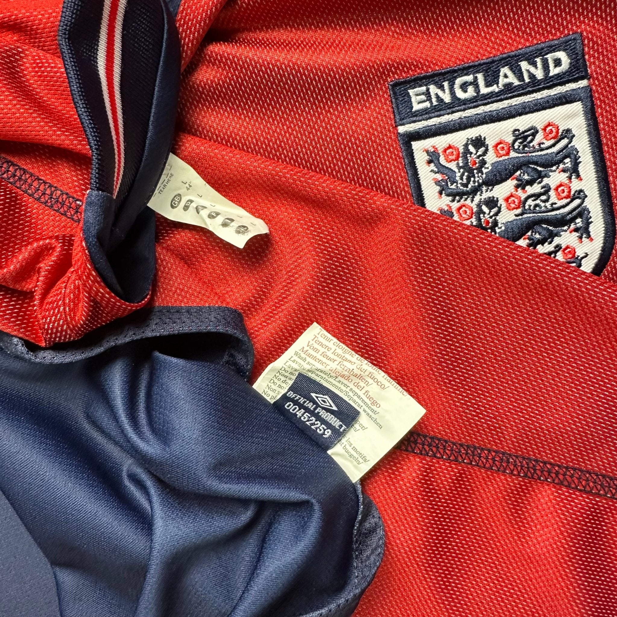 England 2002 Away Shirt (L) Beckham 7 - Kitplug