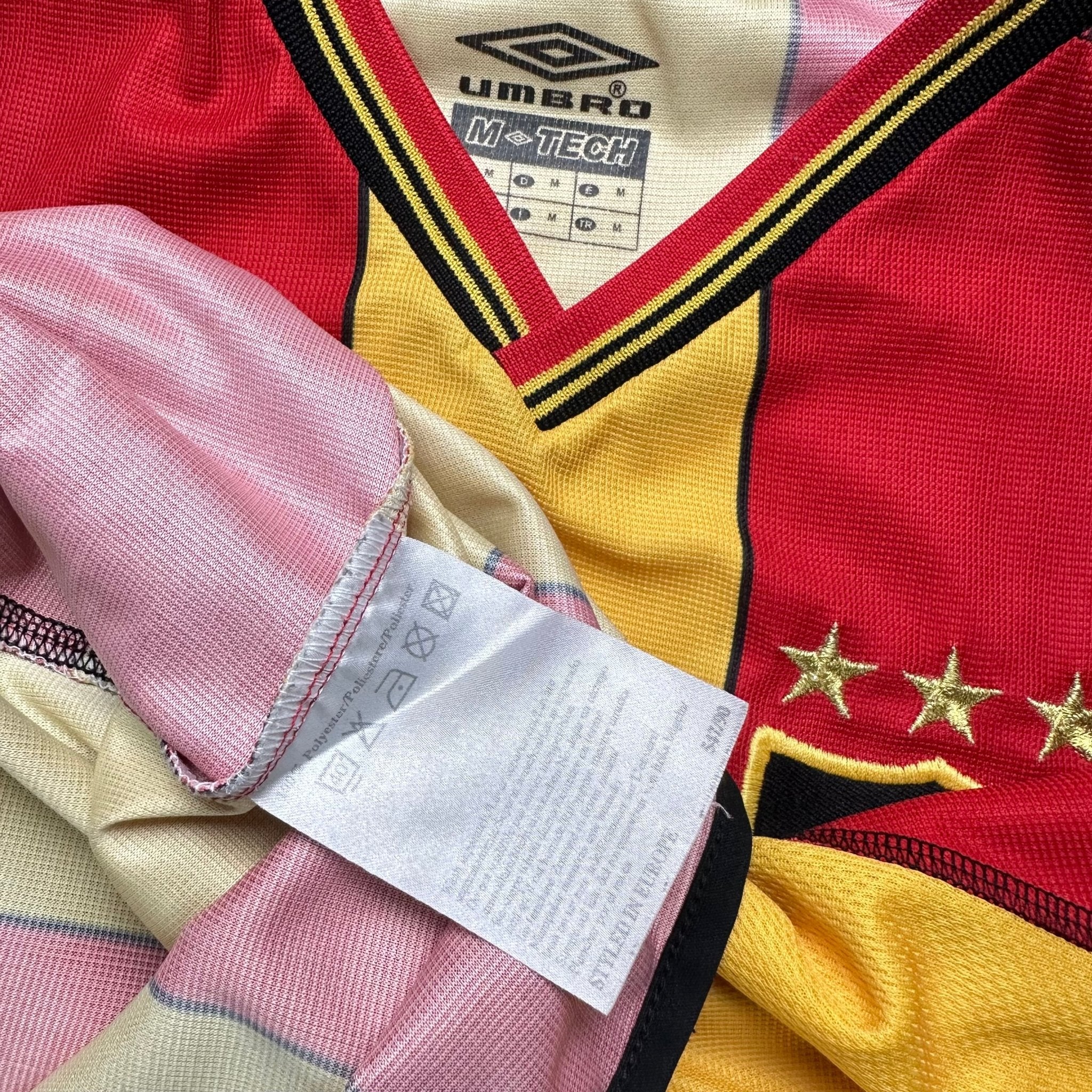 Galatasaray 2002 - 03 Home Shirt (M) - Kitplug