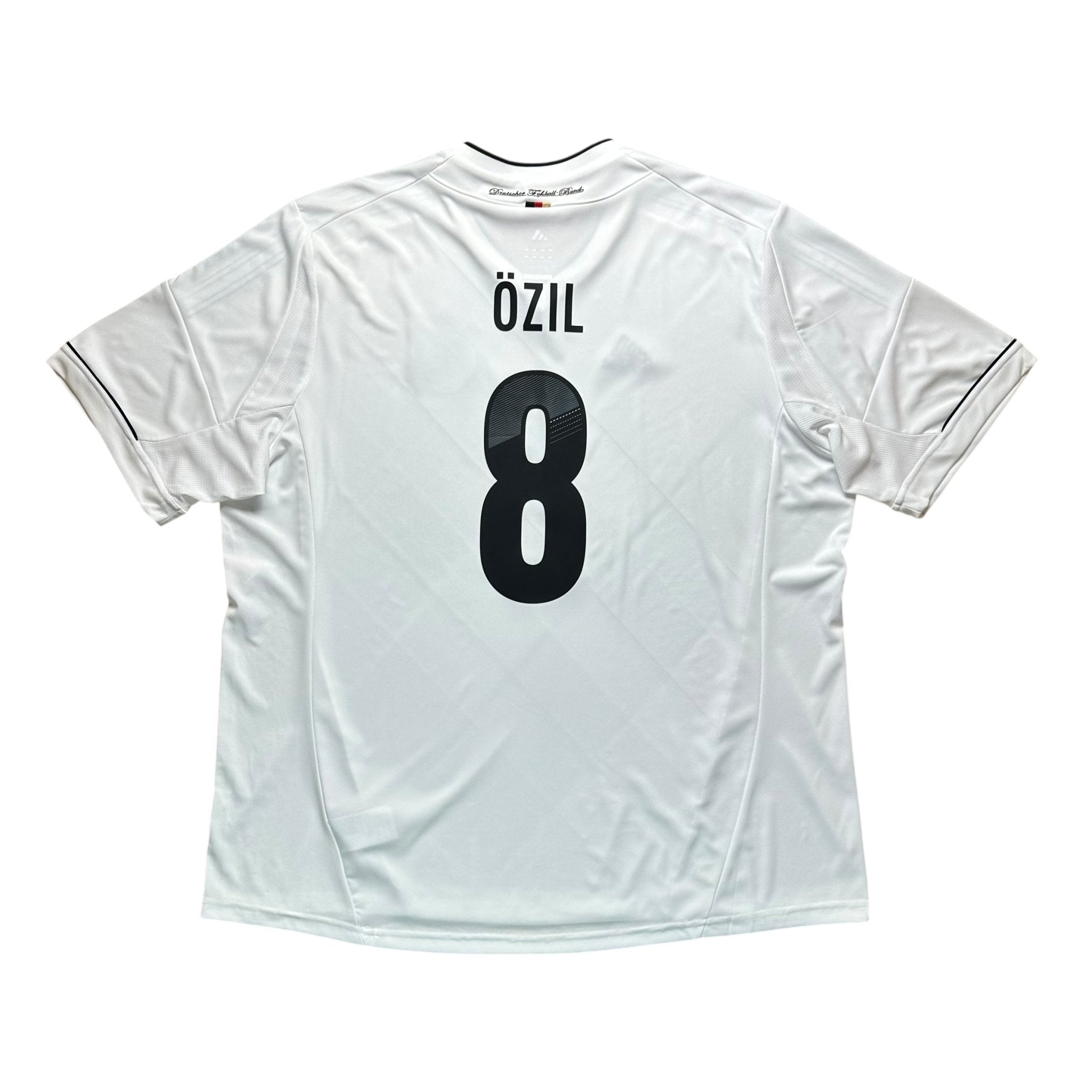 Germany 2012 Home Shirt (XXL) Ozil 8 - Kitplug