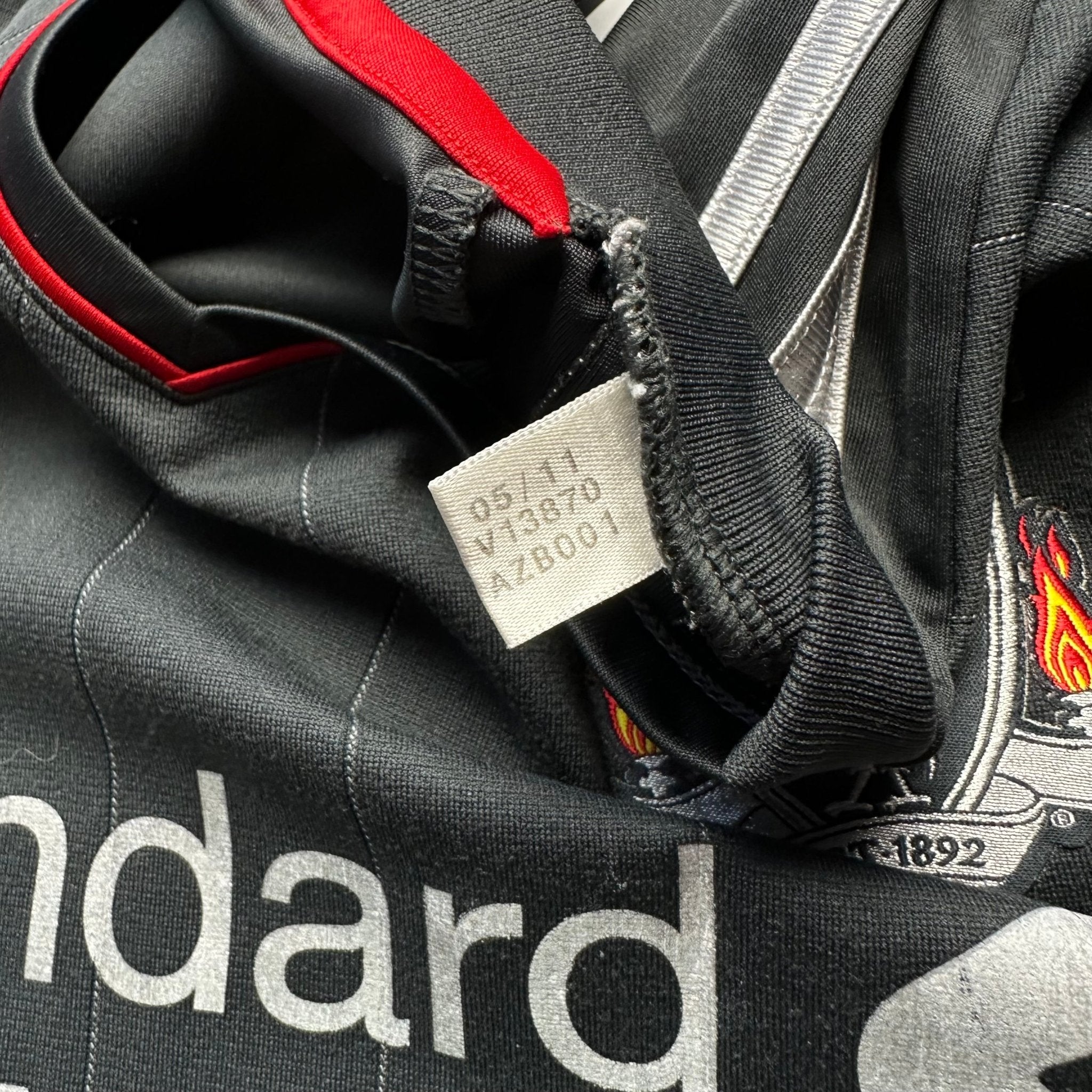 Liverpool 2011 - 12 Away Shirt (S) Suarez 7 - Kitplug