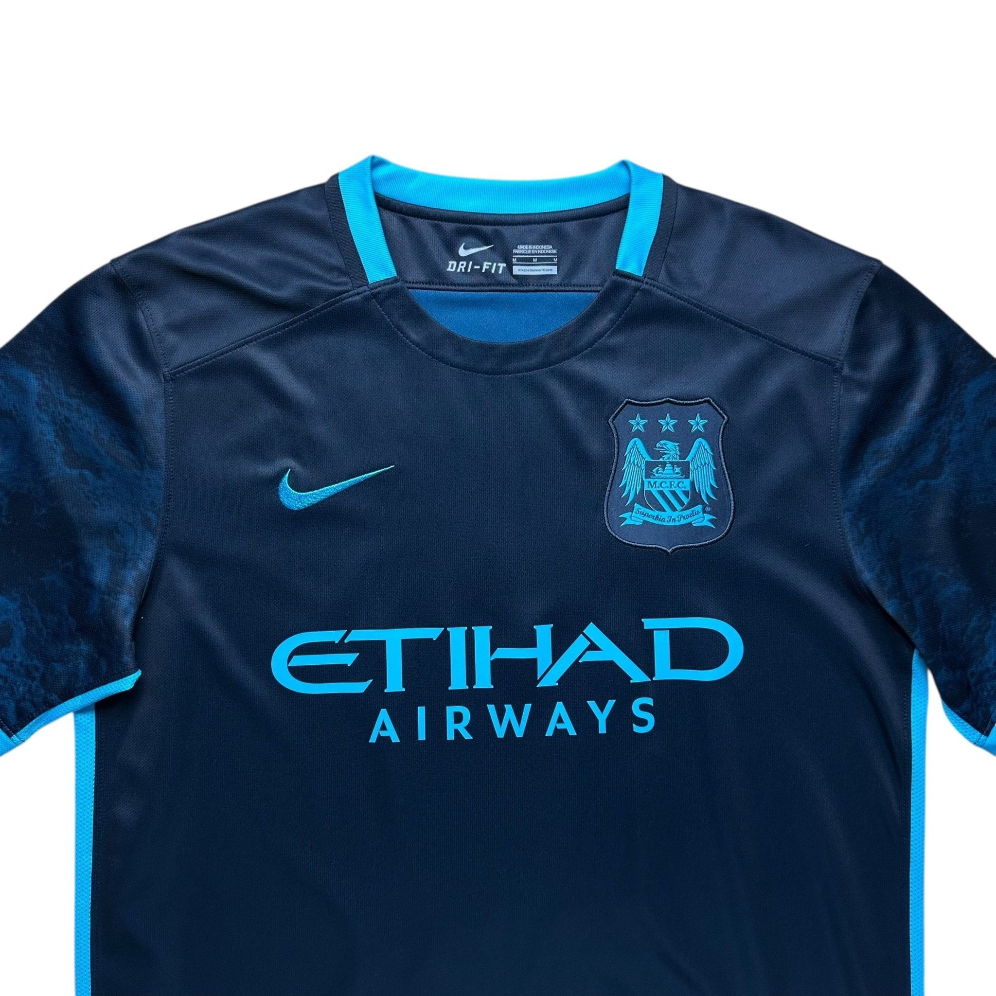Manchester City 2015 - 16 Away Shirt (M) Kun Agüero 10 - Kitplug