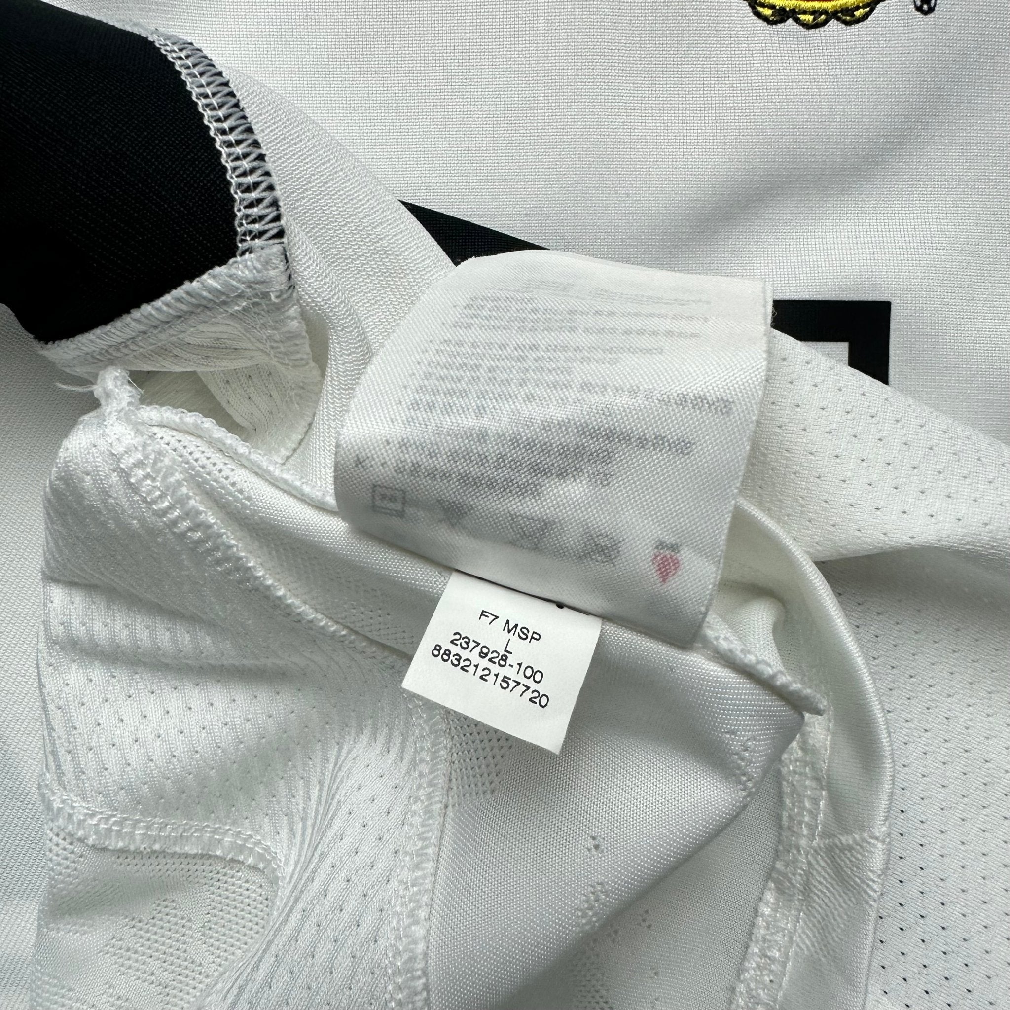 Manchester United 2007 - 08 Training Shirt (L) - Kitplug