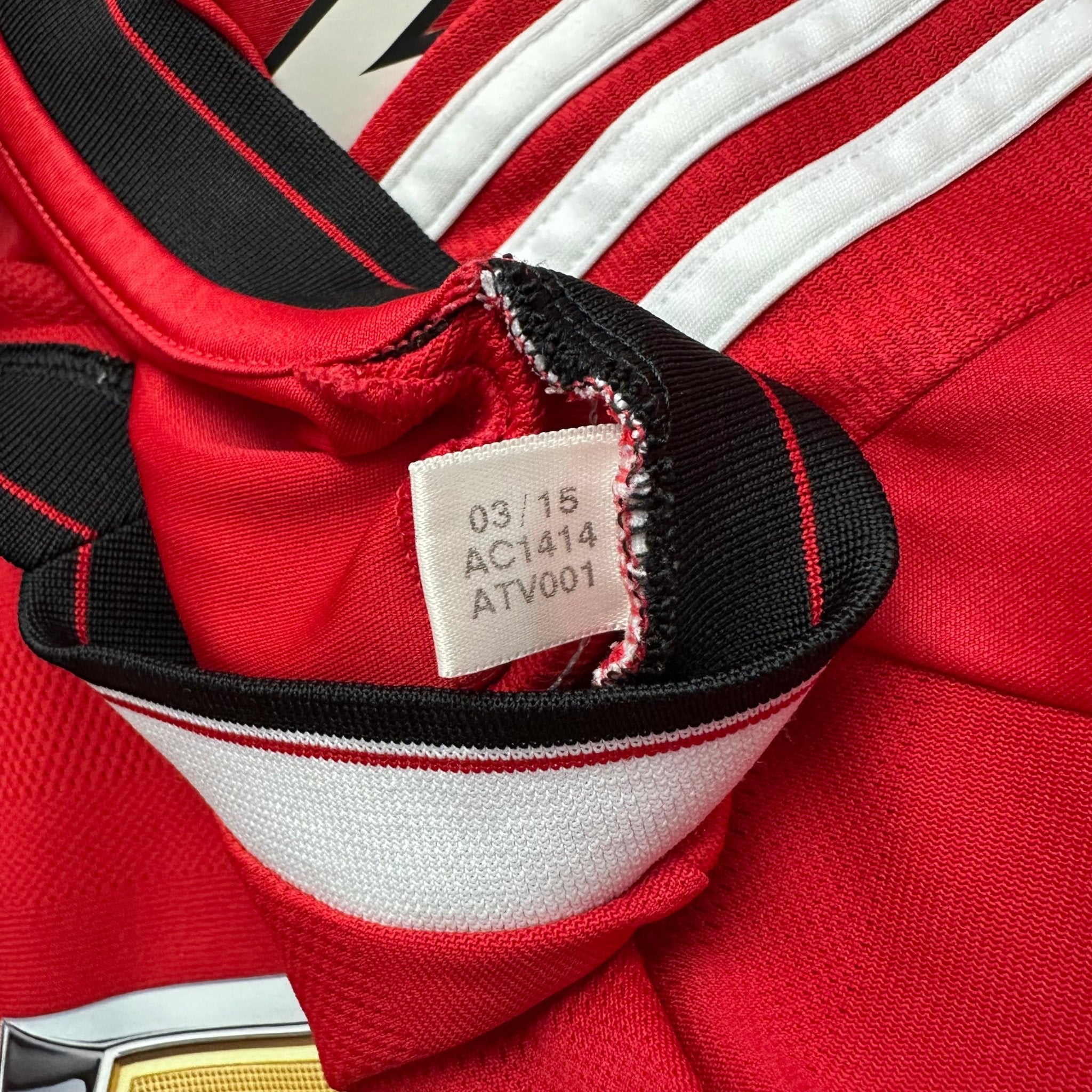 Manchester United 2015 - 16 Home Shirt (S) Memphis 7 - Kitplug