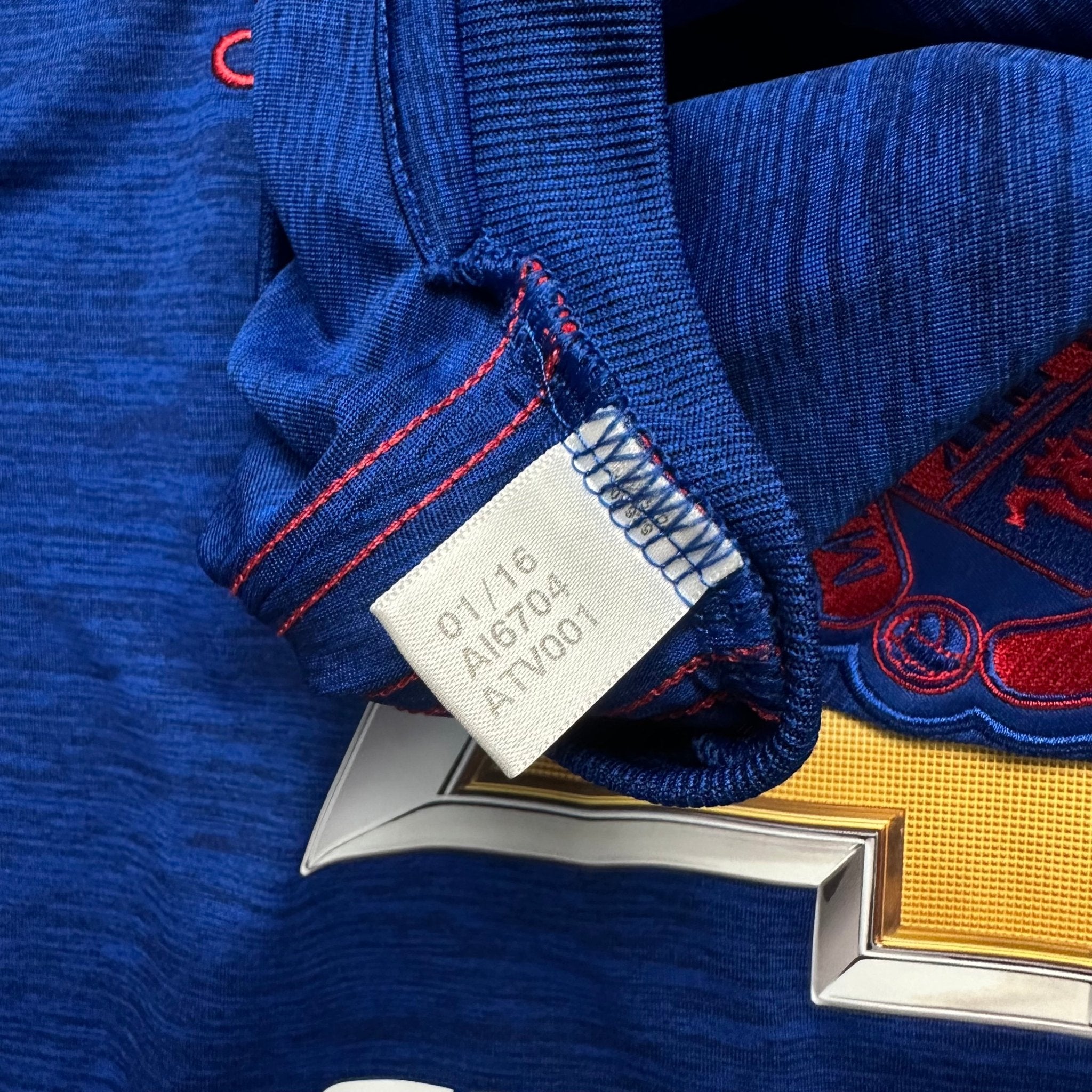 Manchester United 2016 - 17 Away Shirt (S) Pogba 6 - Kitplug