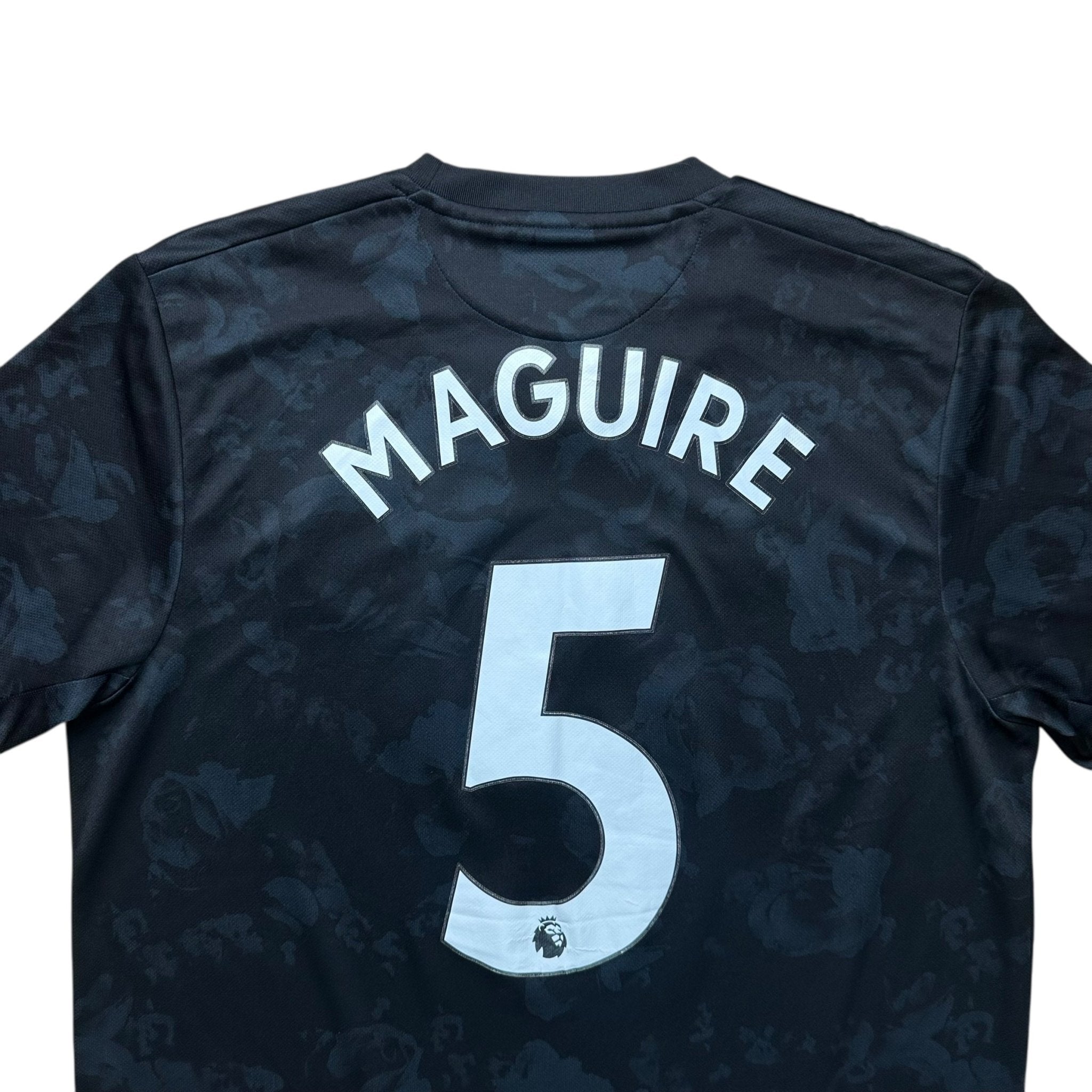 Manchester United 2019 - 20 Third Shirt (L) Maguire 5 - Kitplug