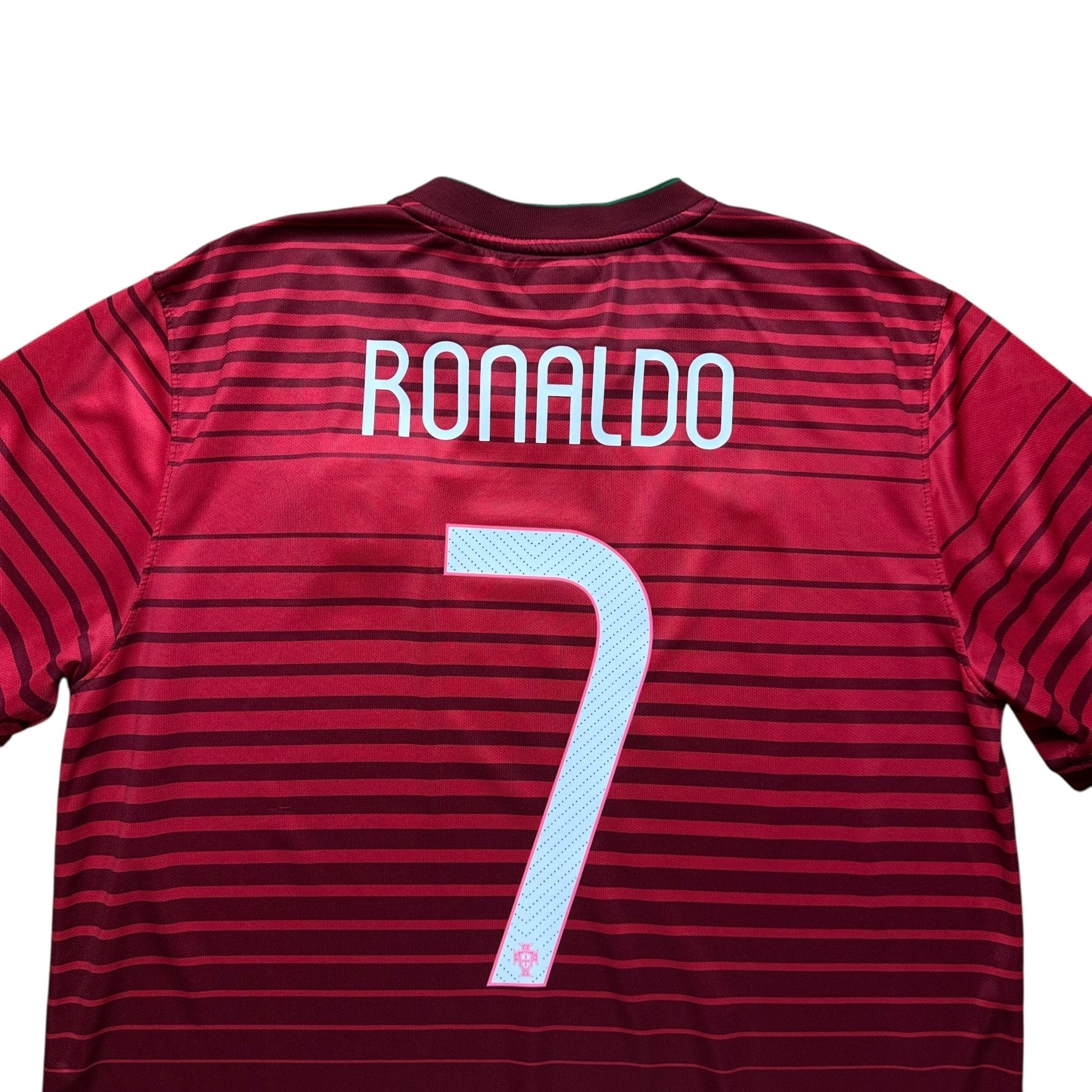 Portugal 2014 Home Shirt (L) Ronaldo 7 - Kitplug