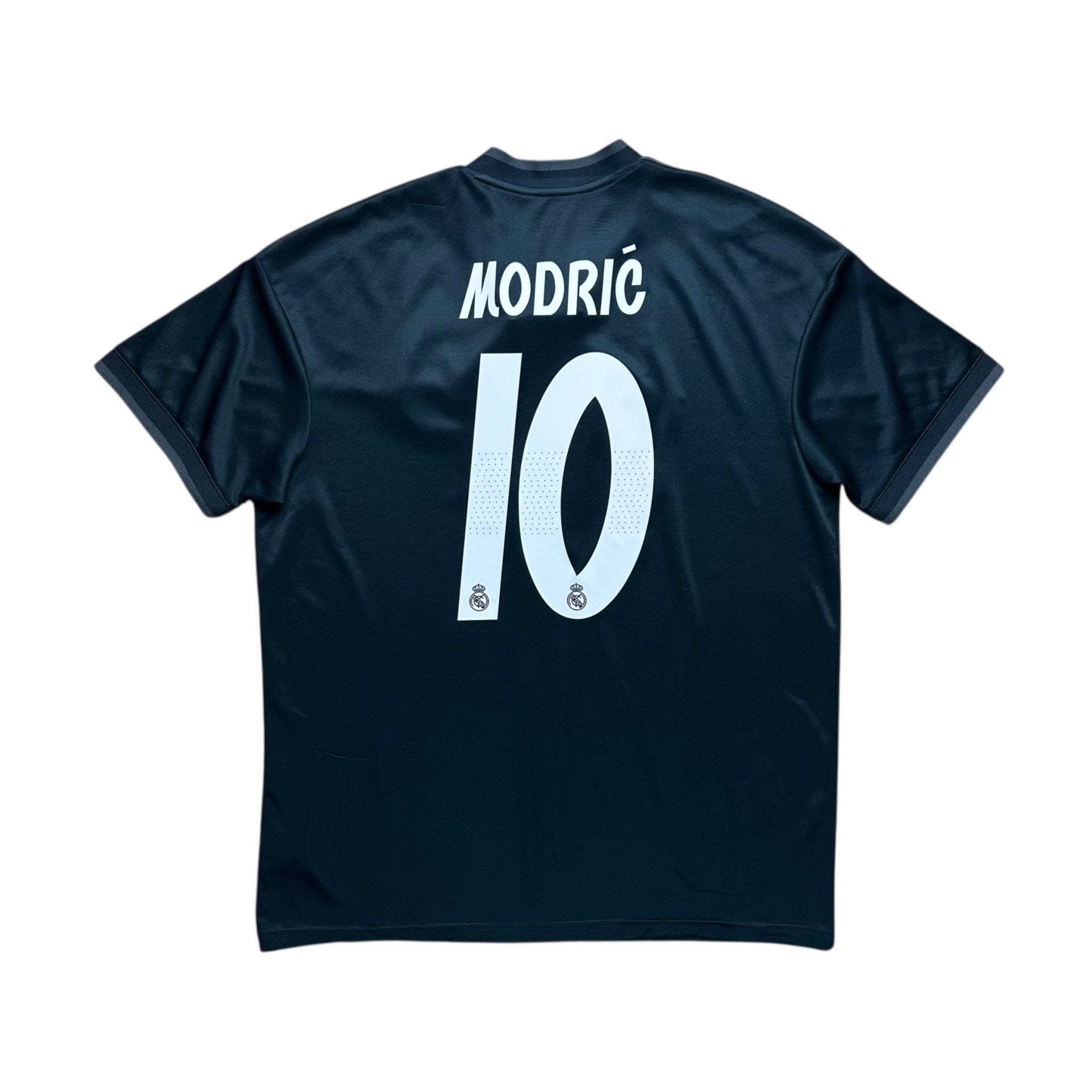 Real Madrid 2018 - 19 Away Shirt (L) Modric 10 - Kitplug