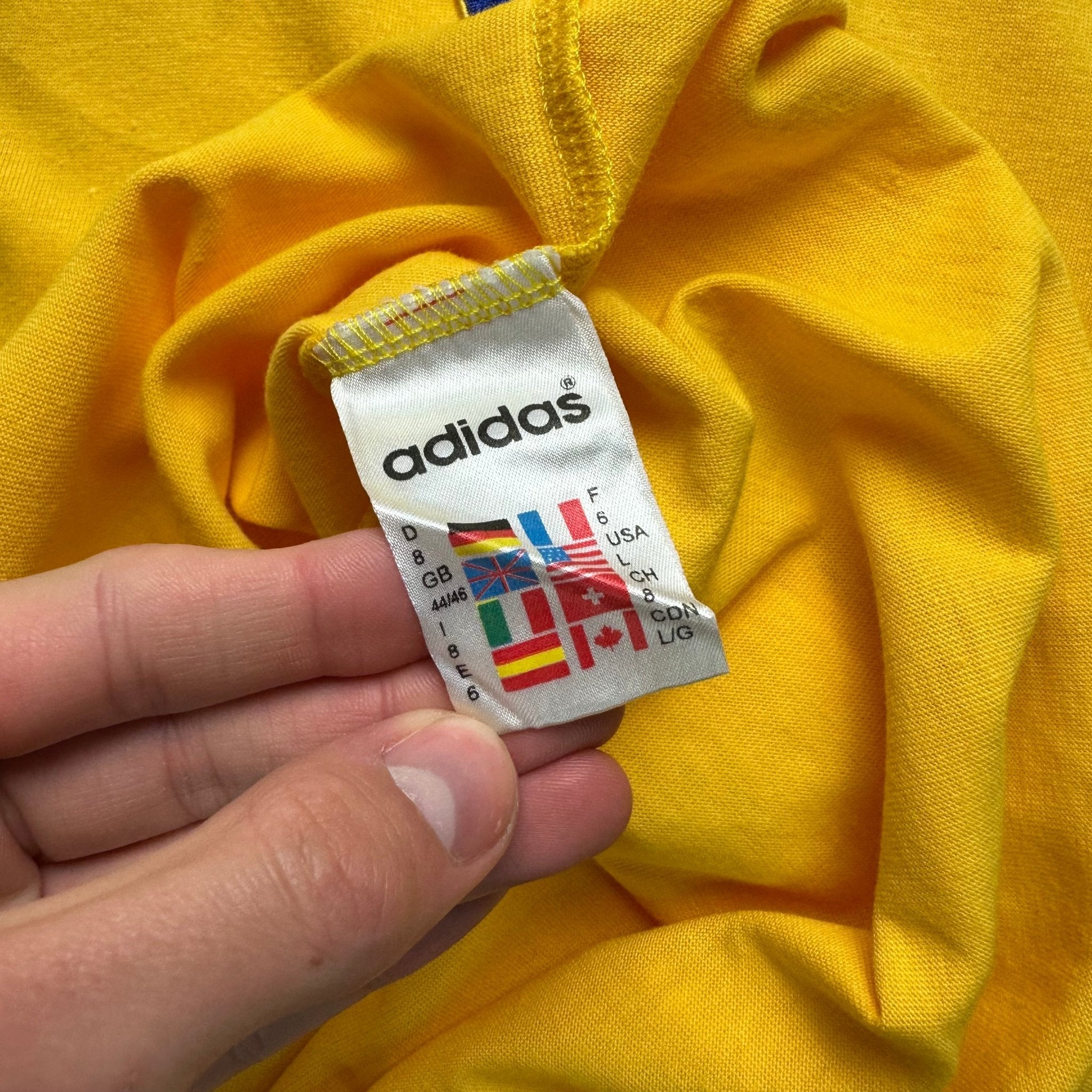 Sweden 1996 Training T-Shirt (L) - Kitplug